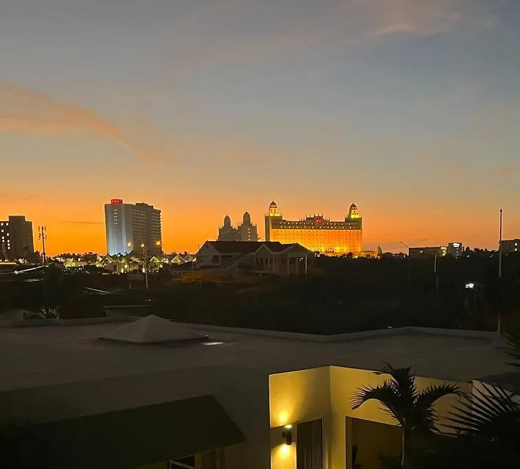 Holiday home Bidabreezes Villa Great Location Palm Beach